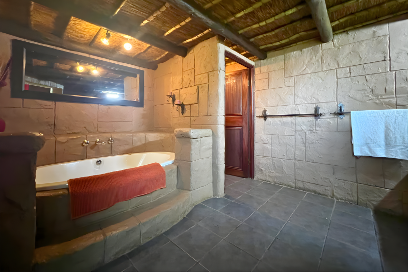 BeeEater Bathroom